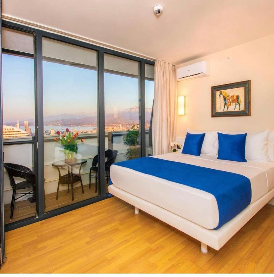Orbi City Center Sea View Aparthotel Batumi Exterior photo
