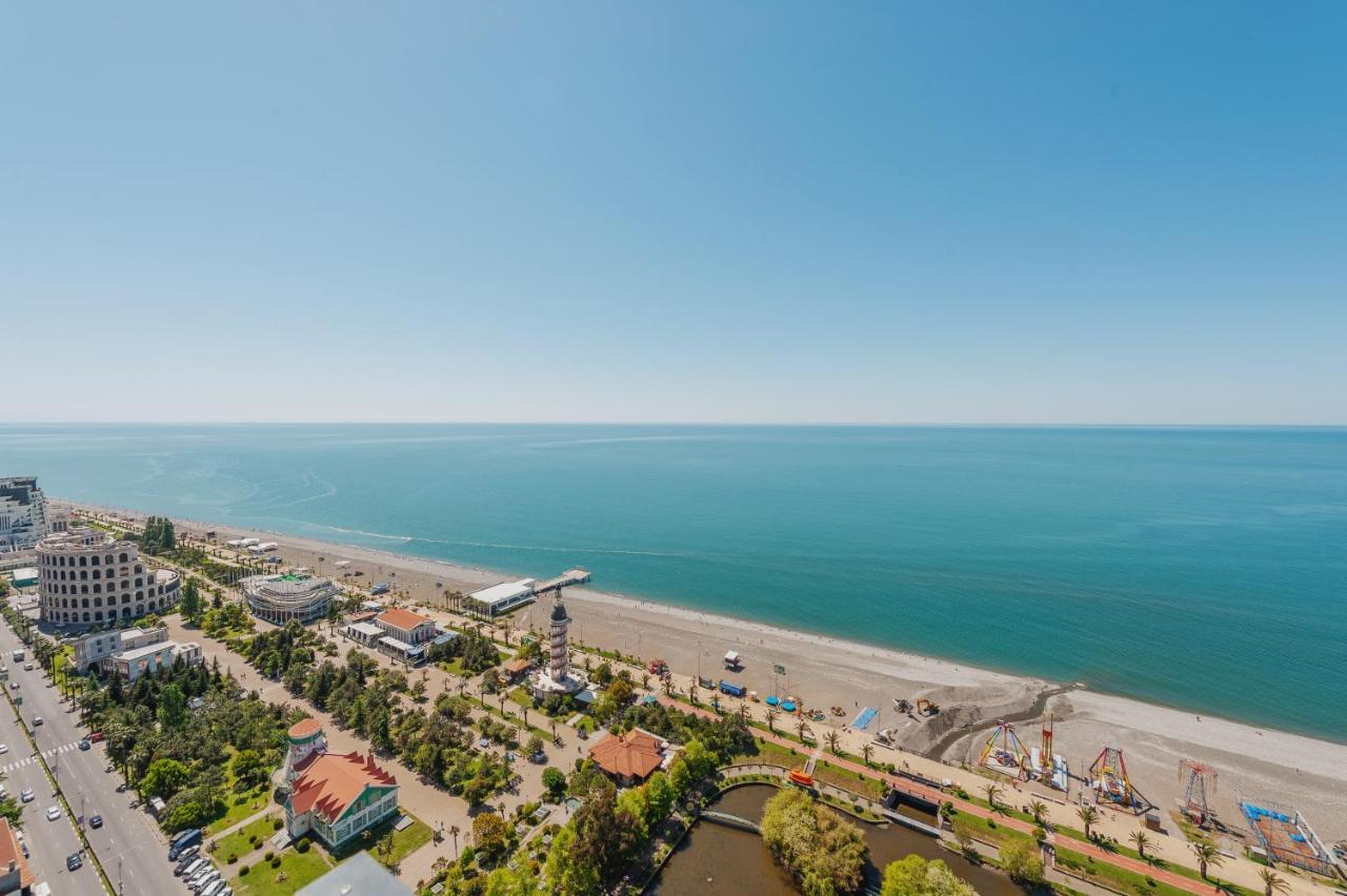 Orbi City Center Sea View Aparthotel Batumi Exterior photo