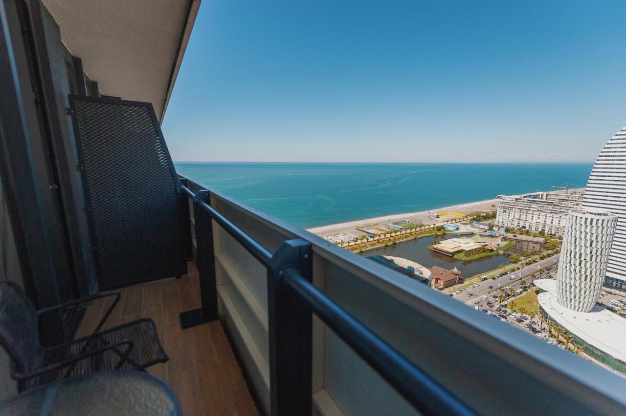 Orbi City Center Sea View Aparthotel Batumi Exterior photo