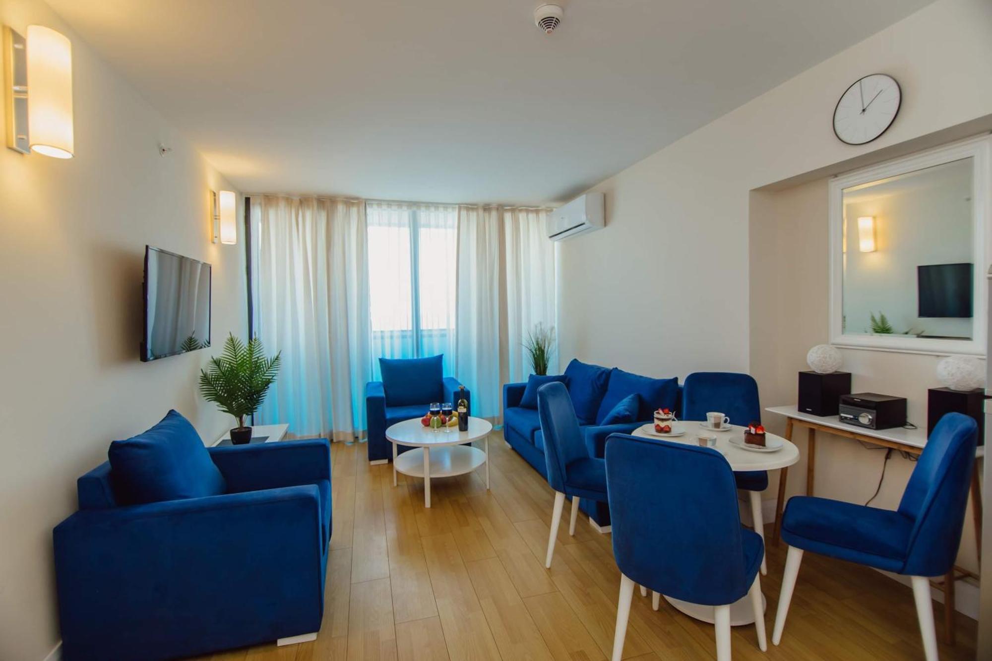 Orbi City Center Sea View Aparthotel Batumi Exterior photo