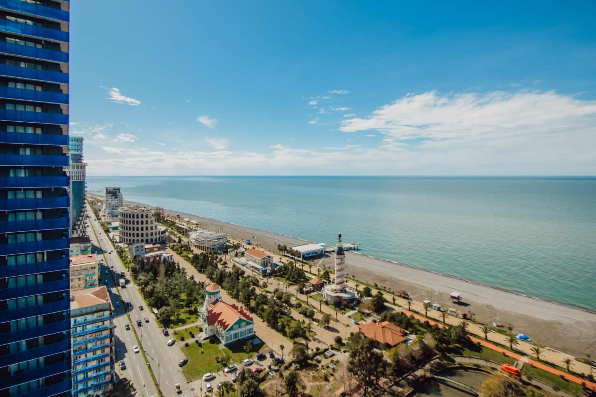 Orbi City Center Sea View Aparthotel Batumi Exterior photo